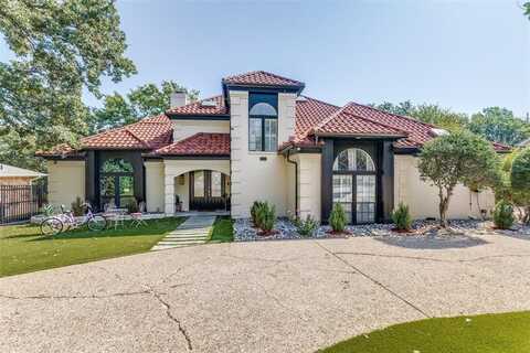 6017 Woodlake Drive, Arlington, TX 76016