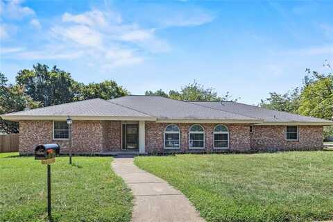 3200 Jamestown Drive, Forest Hill, TX 76140