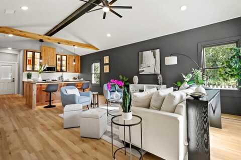 212 S Cliff Street, Dallas, TX 75203
