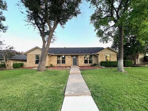 1944 Westminster Drive, Carrollton, TX 75007