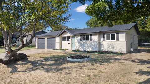 300 NW Summercrest Boulevard, Burleson, TX 76028