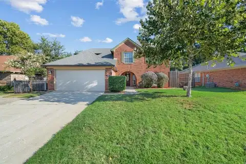 339 Stately Oak Lane, Lake Dallas, TX 75065
