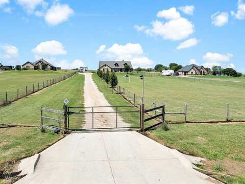 128 County Road 4430, Rhome, TX 76078