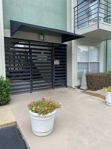 4211 Holland Avenue, Dallas, TX 75219