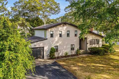 22 HOWELL PL, Remsenburg-Speonk, NY 11972