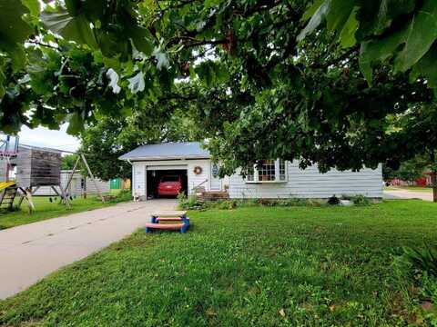 123 W Ash St., Kensington, KS 66951