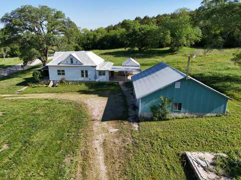 772 E 1100 Rd, Baldwin City, KS 66006