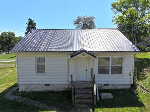 127 W. Butler St., Grayville, IL 62844