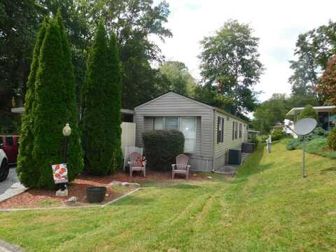 12 Crocus Dr., Hendersonville, NC 28792