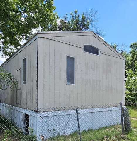 2201 S Anna St, Wichita, KS 67213