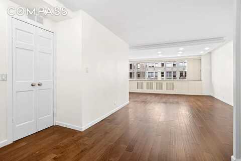 30 West 60th Street, New York, NY 10023