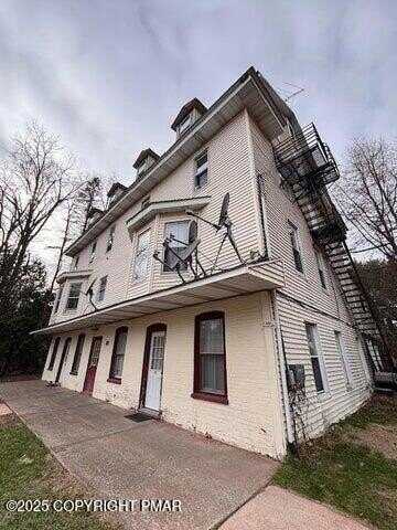 383 Old Route 940, Pocono Pines, PA 18350