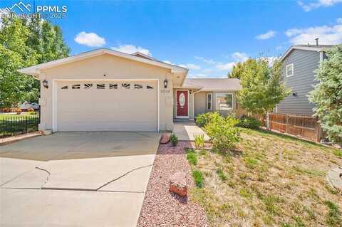 2208 Cowhand Place, Pueblo, CO 81008
