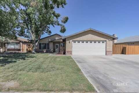 228 E Cardigan AVE, Ridgecrest, CA 93555