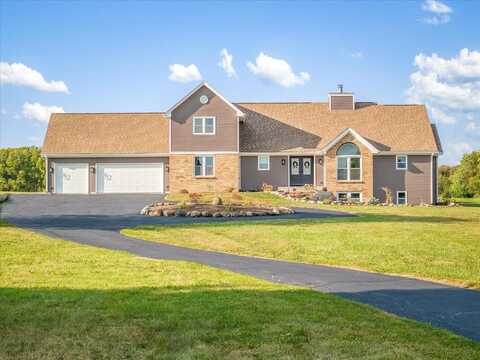 9281 Auburn, WINNEBAGO, IL 61088