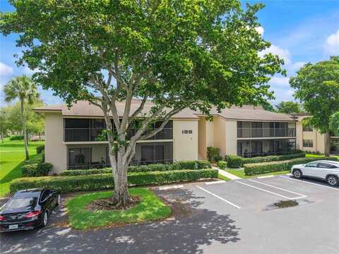 195 Deer Creek Blvd, Deerfield Beach, FL 33442