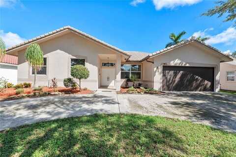 4511 NW 49th Ct, Coconut Creek, FL 33073