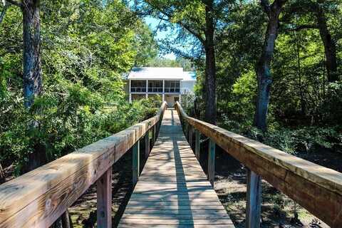 80 Easy St S, Sopchoppy, FL 32358