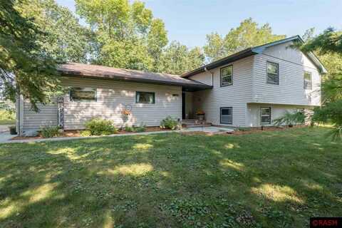 55856 River Fort Drive, Mankato, MN 56003