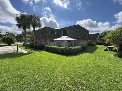 4709 47th Way, West Palm Beach, FL 33407