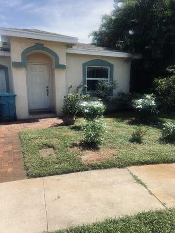 2122 E E Ridge Cir E Circle E, Boynton Beach, FL 33435