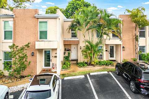 682 Kensington Place, Wilton Manors, FL 33305