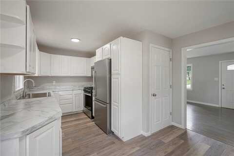 539 7th Avenue E, Shakopee, MN 55379
