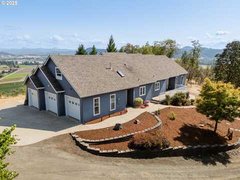 625 SERENE LN, Roseburg, OR 97471