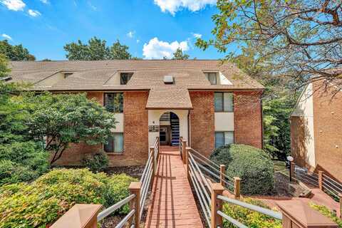 3349 Forest Ridge RD, Roanoke, VA 24018