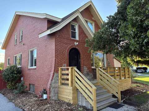 100 N Tuscola, Bay City, MI 48708