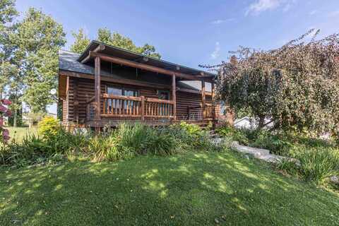 285 White Street, Benton, WI 53803