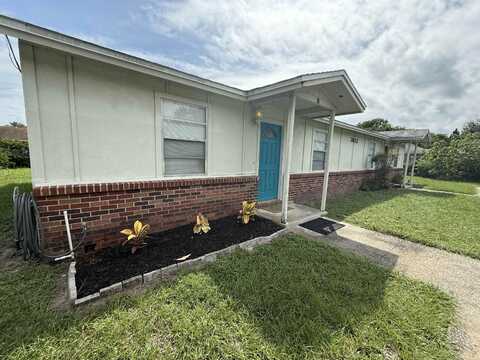 3642 Rosewood St., Saint Augustine, FL 32080
