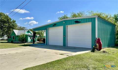 302 E Dallas Avenue, Seadrift, TX 77983