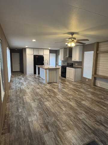 170 Segovia, San Marcos, TX 78666