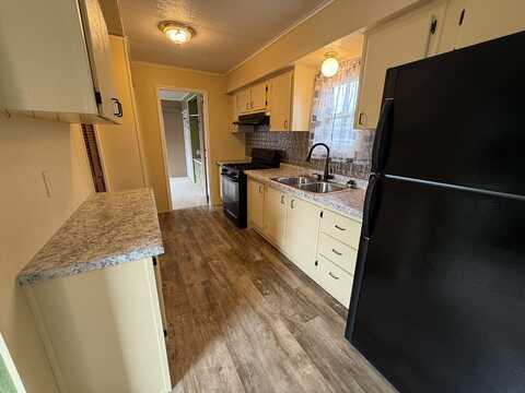 11103 Concord Ln, Washington, MI 48094