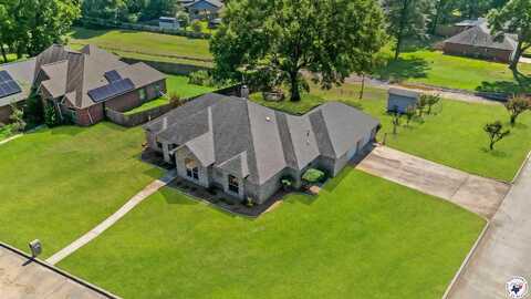 1002 Brown Dr, Wake Village, TX 75501