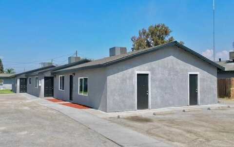 738 E Larry Street, Farmersville, CA 93223