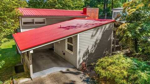 204 Rockspring Drive, Thomasville, NC 27360