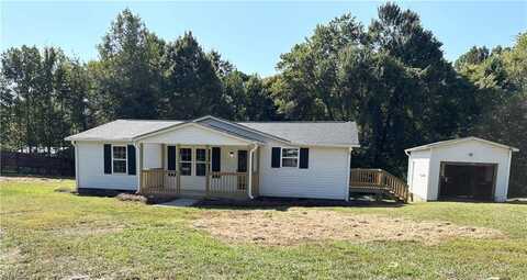 1020 Jennifer Lane, King, NC 27021