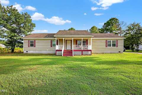 153 Raynor Sands Drive, Dunn, NC 28334