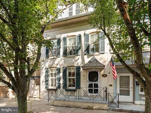 219-221 N MAPLE AVENUE, MARTINSBURG, WV 25401
