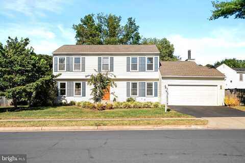 5213 KNOUGHTON, CENTREVILLE, VA 20120