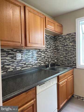 4311 2ND ROAD N, ARLINGTON, VA 22203