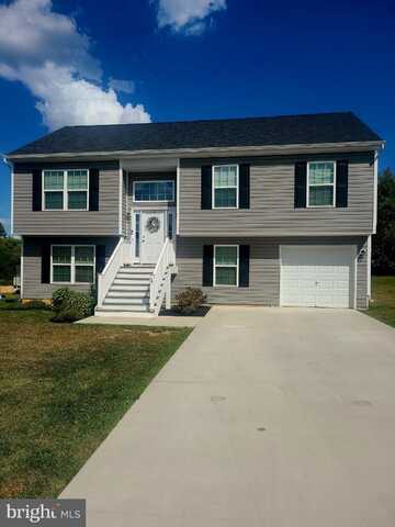 17 INFANTRY COURT, HEDGESVILLE, WV 25427