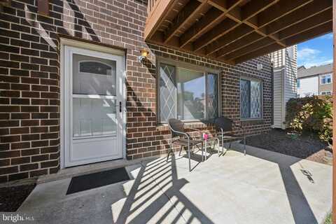 5200 HILLTOP DRIVE, BROOKHAVEN, PA 19015