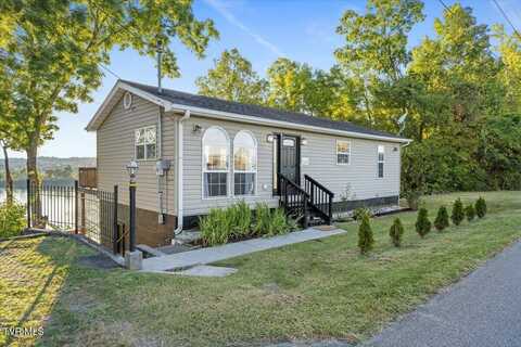 941 South Austin Springs Road, Johnson City, TN 37601