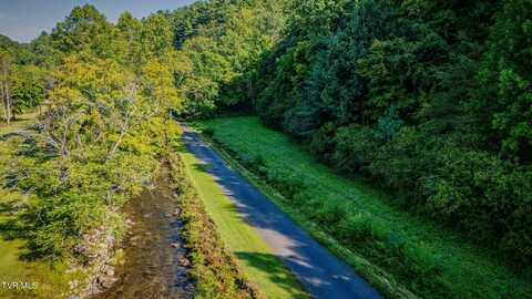 3260 Gulf Road, Hartford, TN 37753