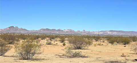 1205 S Teddy Roosevelt Road, Golden Valley, AZ 86413