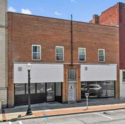 211-213 5th St, Ellwood City, PA 16117