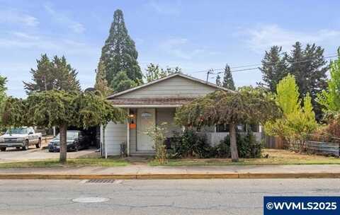 215 Polk St, Independence, OR 97351